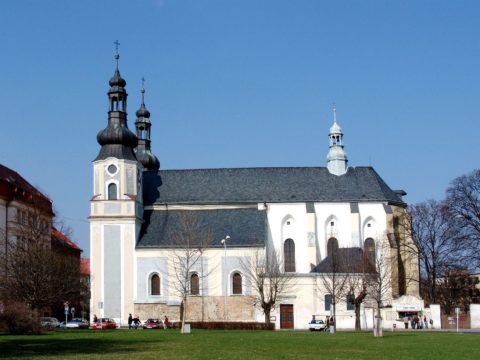 Kostel Nanebevzetí Panny Marie s klášterem minoritů (Krnov)