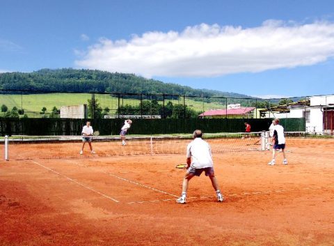 Sport - tenis (Chomýž)